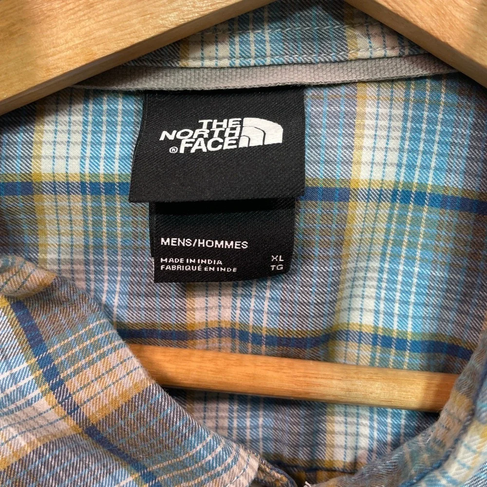 The North Face Mens XL Blue Plaid Button Down Long Sleeve Shirt Flannel Style